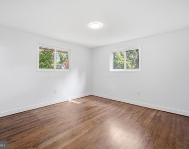 7410 Baylor Avenue - Photo Thumbnail 15