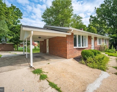 7410 Baylor Avenue - Photo Thumbnail 3