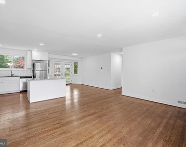 7410 Baylor Avenue - Photo Thumbnail 8
