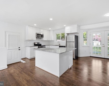 7410 Baylor Avenue - Photo Thumbnail 10