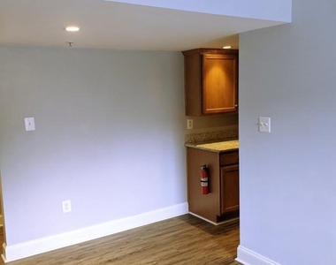 610 Main Street - Photo Thumbnail 6