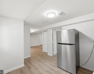 7200 Wells Parkway - Photo Thumbnail 30