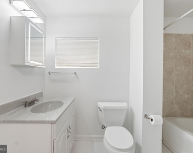 7200 Wells Parkway - Photo Thumbnail 25