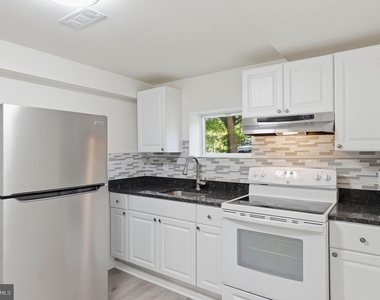 7200 Wells Parkway - Photo Thumbnail 27