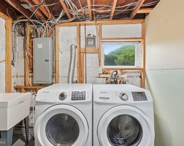 7200 Wells Parkway - Photo Thumbnail 33