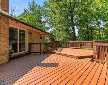 8810 Bluffwood Lane - Photo Thumbnail 4