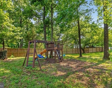 8810 Bluffwood Lane - Photo Thumbnail 5