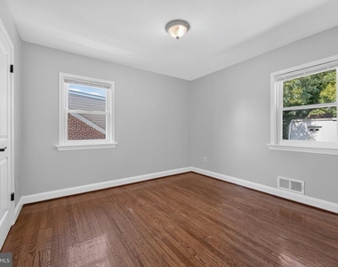 1807 Nova Avenue - Photo Thumbnail 7