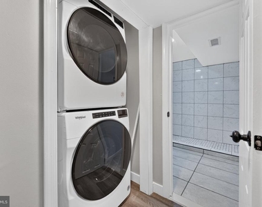 1807 Nova Avenue - Photo Thumbnail 13