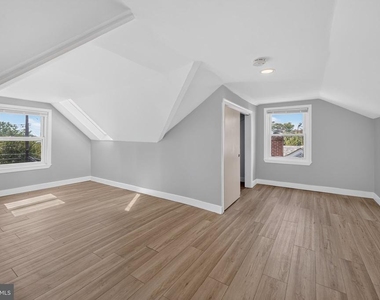 1807 Nova Avenue - Photo Thumbnail 17