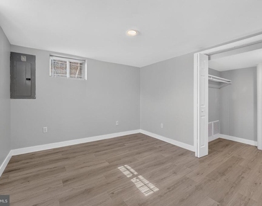 1807 Nova Avenue - Photo Thumbnail 11
