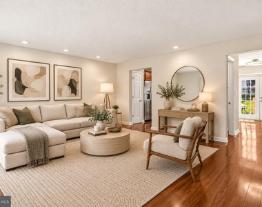 11404 Applegrath Way - Photo Thumbnail 2