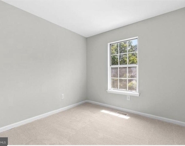 11404 Applegrath Way - Photo Thumbnail 13