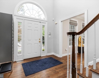 5206 Ridgefield Road - Photo Thumbnail 5