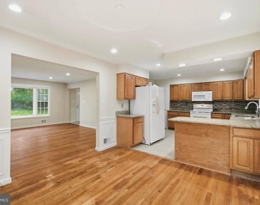 7510 Sanner Road - Photo Thumbnail 4