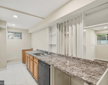 7510 Sanner Road - Photo Thumbnail 17