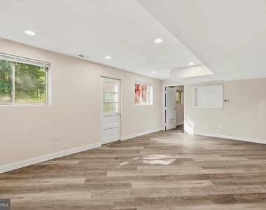 7510 Sanner Road - Photo Thumbnail 20