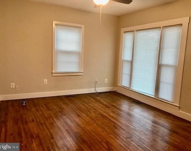 14269 Calvert Street - Photo Thumbnail 7