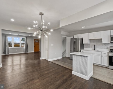 4923 Saint Gemma Road - Photo Thumbnail 6
