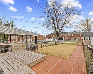 4923 Saint Gemma Road - Photo Thumbnail 24