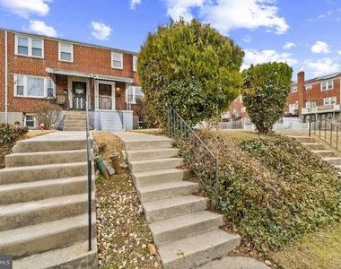 4923 Saint Gemma Road - Photo Thumbnail 2