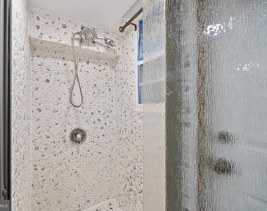 4923 Saint Gemma Road - Photo Thumbnail 20