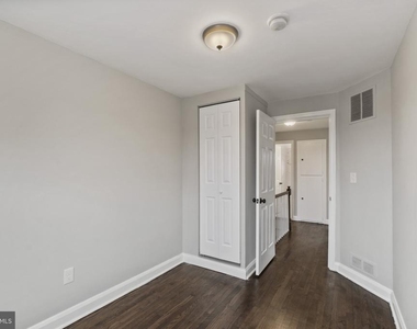 4923 Saint Gemma Road - Photo Thumbnail 14
