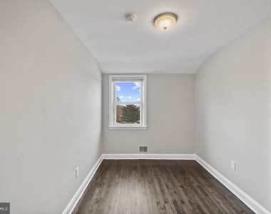 4923 Saint Gemma Road - Photo Thumbnail 15