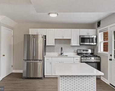 4923 Saint Gemma Road - Photo Thumbnail 8