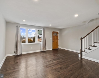 4923 Saint Gemma Road - Photo Thumbnail 5