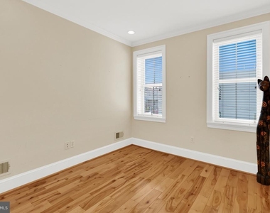 610 Grundy Street - Photo Thumbnail 10