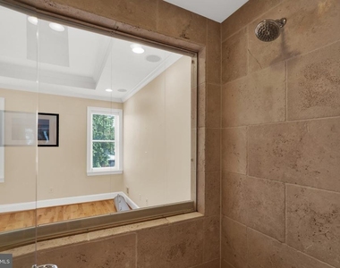 610 Grundy Street - Photo Thumbnail 14