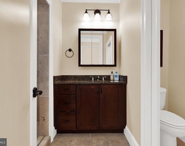 610 Grundy Street - Photo Thumbnail 15
