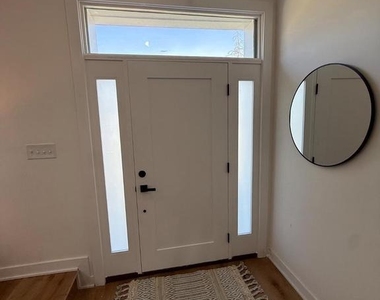 3435 Dupont Avenue - Photo Thumbnail 47