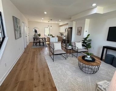 3435 Dupont Avenue - Photo Thumbnail 2
