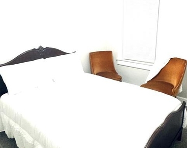 708 Melville Avenue - Photo Thumbnail 5