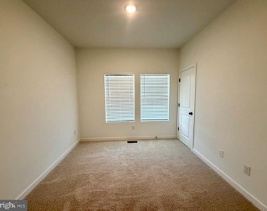 26739 Northstar Drive - Photo Thumbnail 43