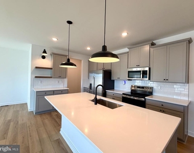26739 Northstar Drive - Photo Thumbnail 28