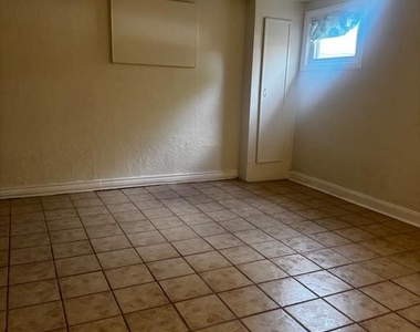 4729 12th Street Ne - Photo Thumbnail 22