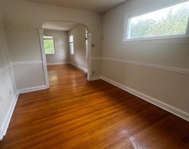 4729 12th Street Ne - Photo Thumbnail 15