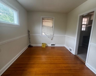 4729 12th Street Ne - Photo Thumbnail 14