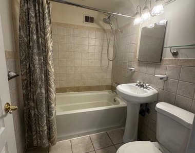 4729 12th Street Ne - Photo Thumbnail 5