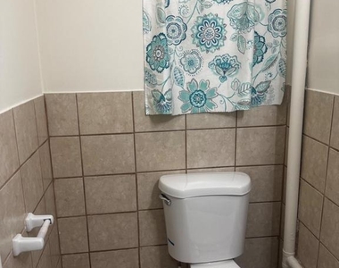 4729 12th Street Ne - Photo Thumbnail 20