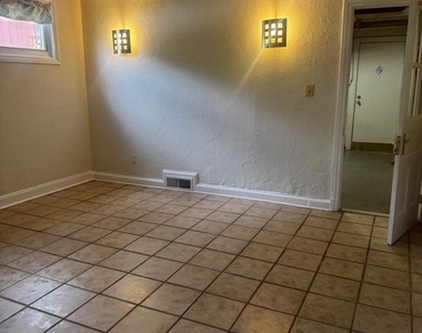 4729 12th Street Ne - Photo Thumbnail 23
