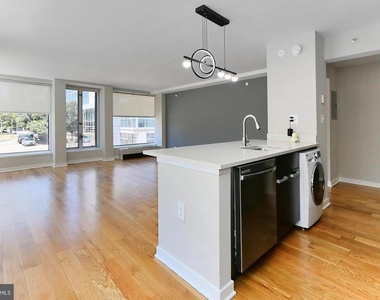 1101 3rd Street Sw - Photo Thumbnail 4
