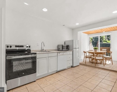 3044 Cambridge Place Nw - Photo Thumbnail 17