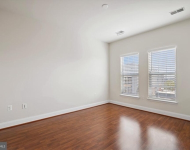 1451 Belmont Street Nw - Photo Thumbnail 17