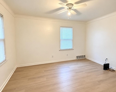 1819 Richmond Avenue - Photo Thumbnail 2