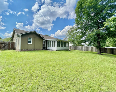 9616 Gooden Drive - Photo Thumbnail 24