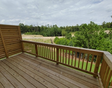 1029 Commack Drive - Photo Thumbnail 7